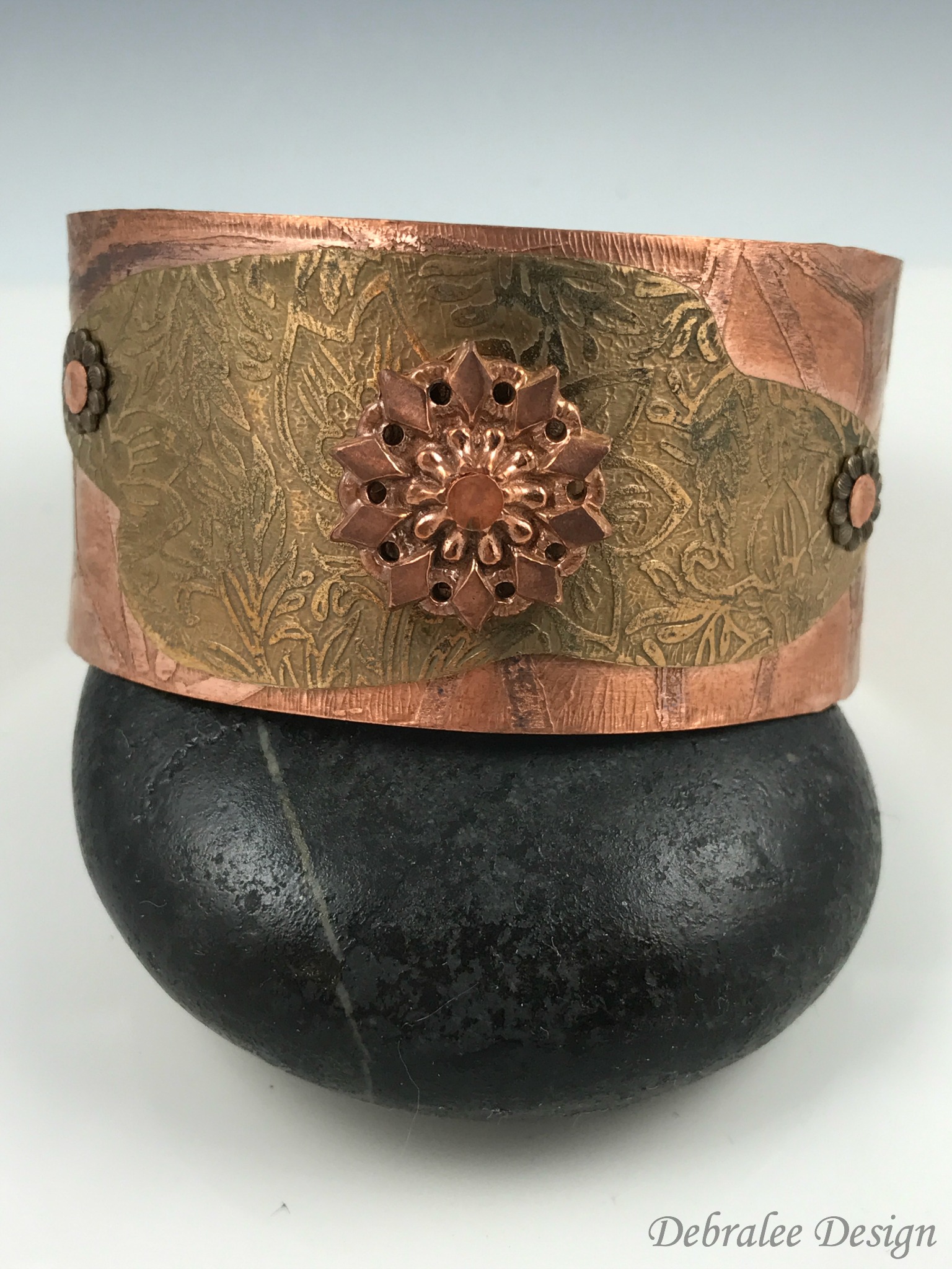 Copper cuff with copper